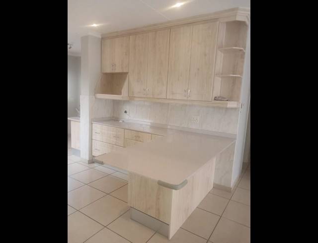 3 BEDROOM HOUSE FOR SALE IN SECUNDA